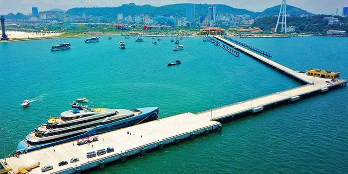 halong-bay-pier