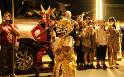 Meet Cambodian Hospitality-Camboida Tour