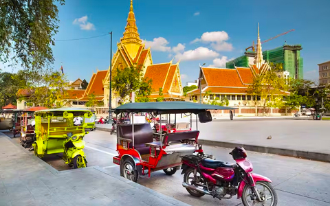 Cambodian Tuk Tuk: How to Take a Tuk Tuk in Cambodia? 