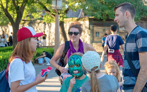 How Much Do You Tip a Tour Guide in China? Expert Guide for Foreign Travelers