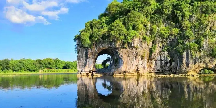 elephant-nose-mountain-of-guilin