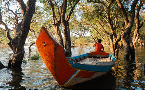Tonle Sap Lake for Floating Village in Cambodia