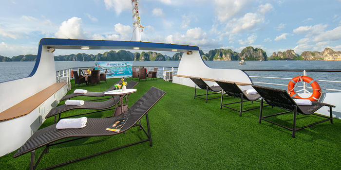 Halong Bay cruise tour