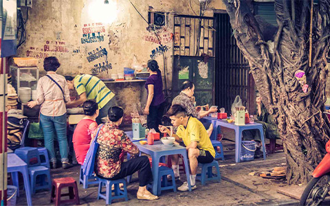 street-food-tour-from-hanoi-vietnam