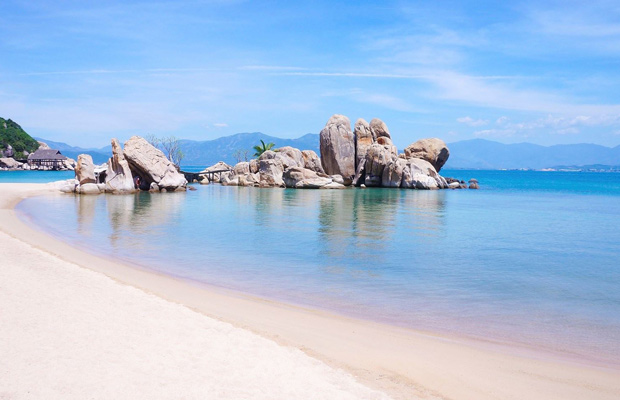 14 Days Vietnam Laos and Cambodia Tour with Beach Relax