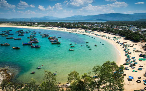 Vietnam Best Beaches for Families, Couples, or Solo Relaxing