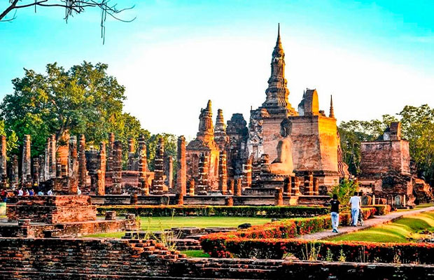 29 Days Exploration of Thailand Cambodia Laos and Vietnam Tour