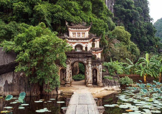 tam-coc-bich-dong-cave-complex