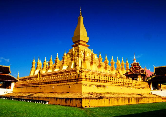 That Luang Stupa