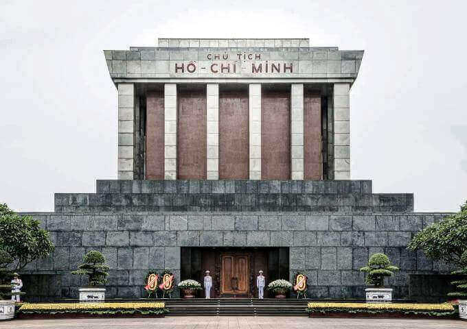 ho-chi-minh-mausoleum