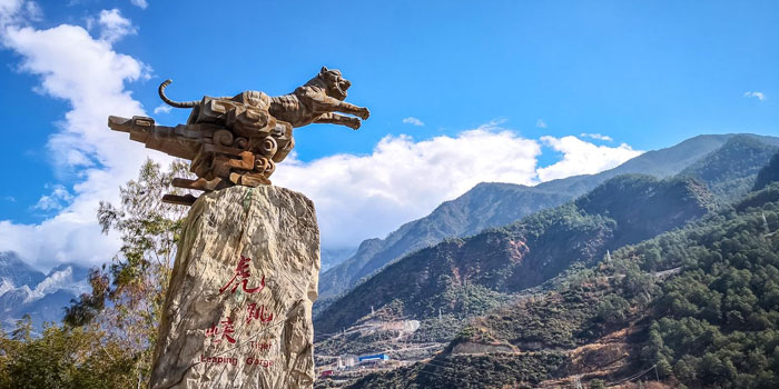tiger-leaping-gorge-700