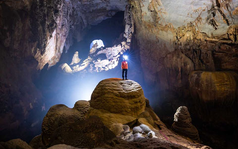 Vietnam Hang Son Doong Cave | Veitnam Cave Tour